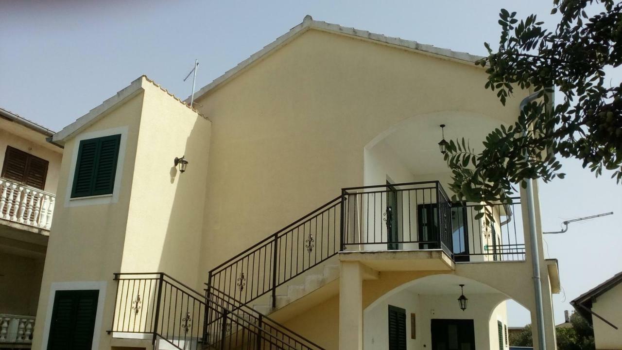 Arija Apartment Bilice Exterior photo