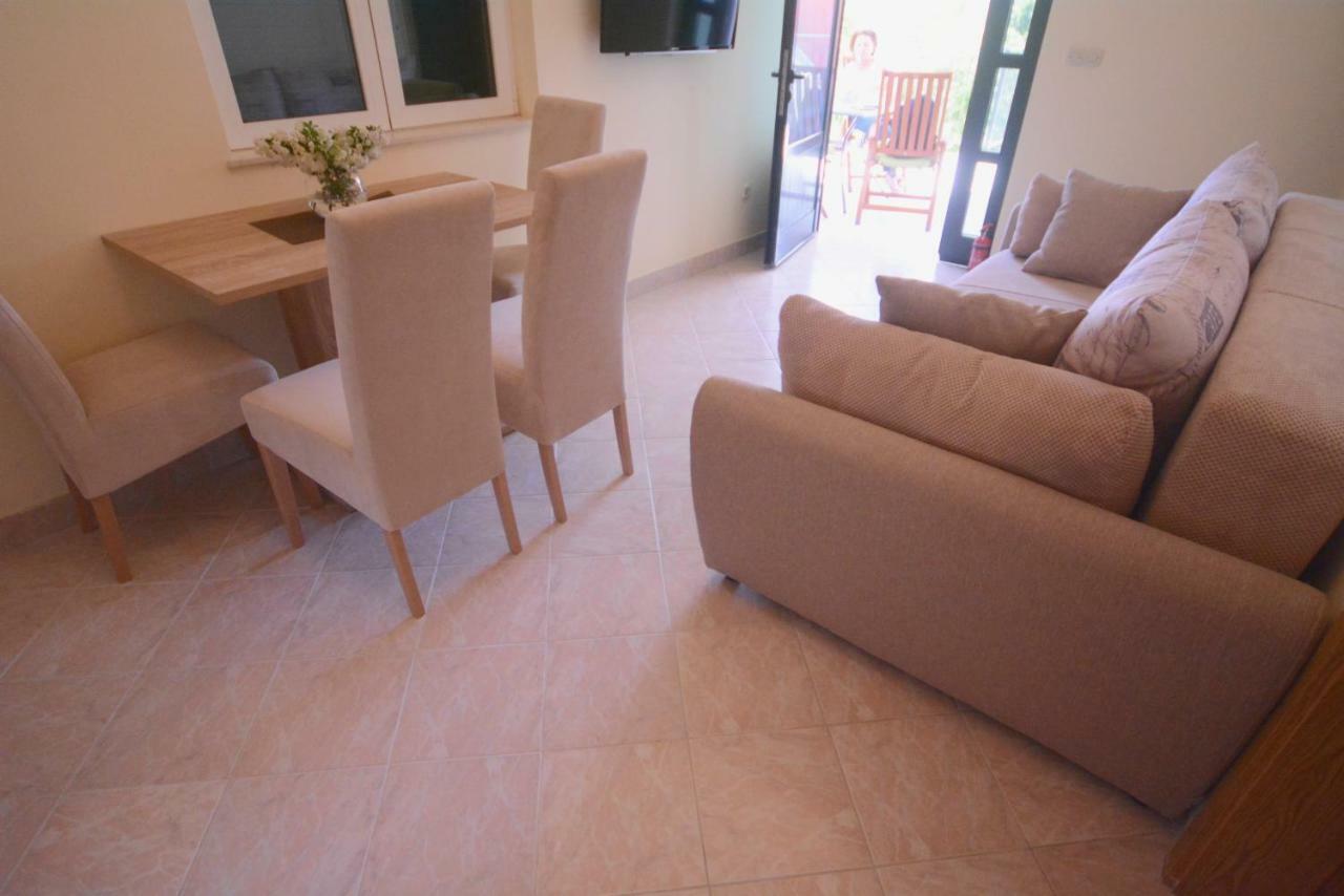 Arija Apartment Bilice Exterior photo